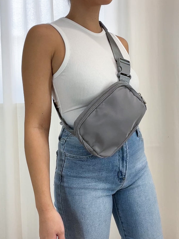 Perry Sling Bag in Gray