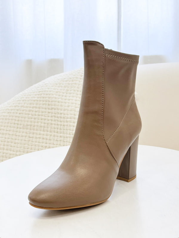 Carris Ankle Boots